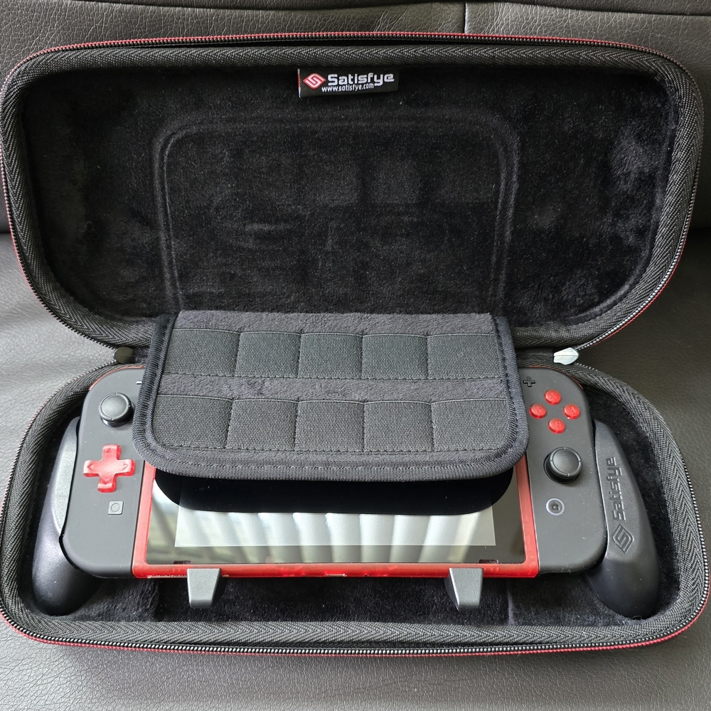 Nintendo Switch Custom Red Shell - Picture 2 of 5